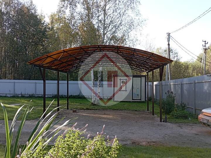отдельно стоящий навес для загородного дома