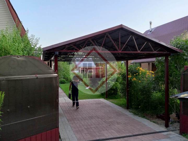 двускатный навес из металлочерепицы