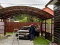 автонавес с кровлей из поликарбоната